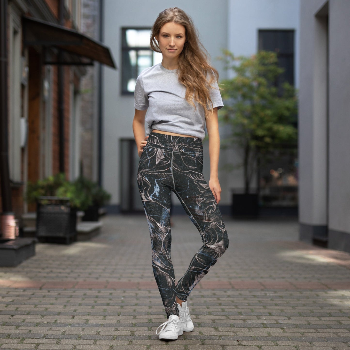 Anacotte's Floral High-Rise Tight Yoga Pants-2