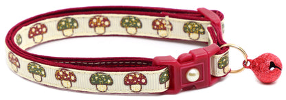 Woodland Mushrooms Breakaway Cat Collar-10