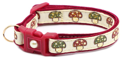 Woodland Mushrooms Breakaway Cat Collar-28